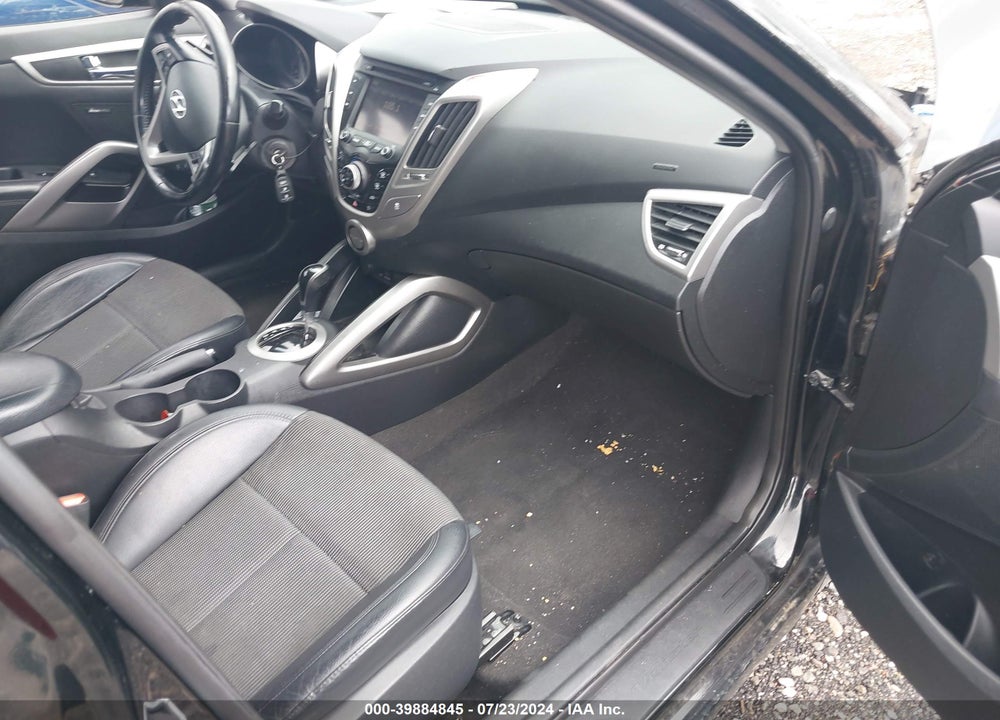 2015 HYUNDAI VELOSTER VIN: KMHTC6AD6FU230793