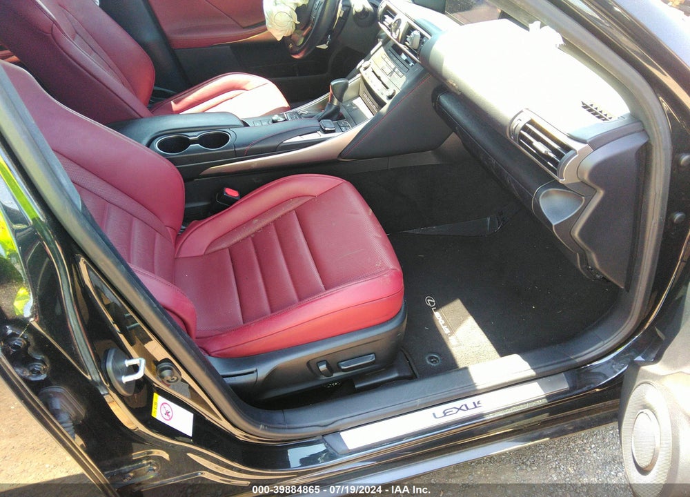 2019 LEXUS IS 300 VIN: JTHC81D21K5035304