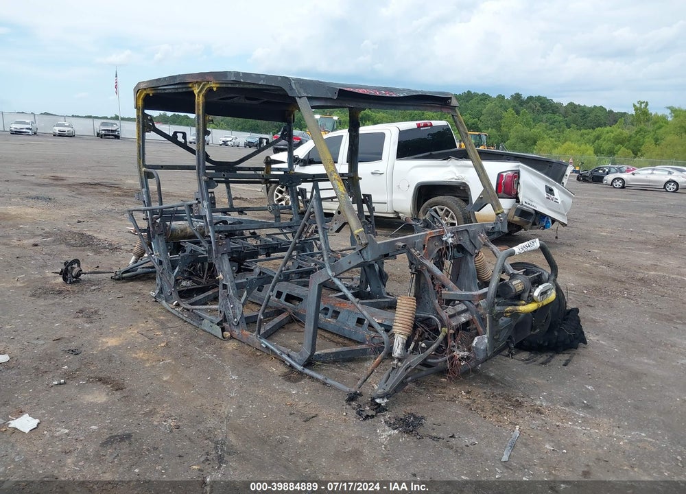 2019 CAN-AM DEFENDER MAX X MR HD10 VIN: 3JBUAAP43KK000232