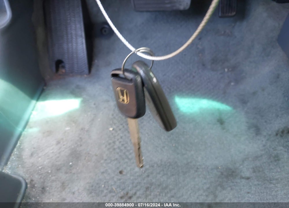 2005 HONDA CIVIC EX VIN: 2HGES26705H561092