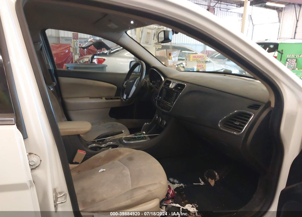 2014 CHRYSLER 200 TOURING VIN: 1C3CCBBB7EN185936
