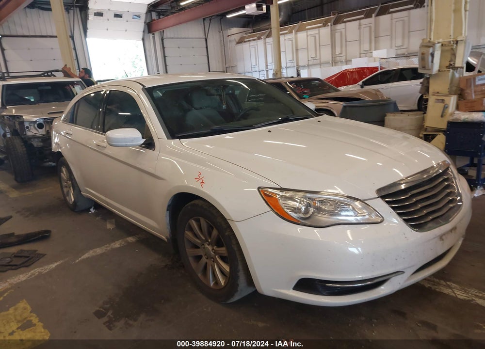 2014 CHRYSLER 200 TOURING VIN: 1C3CCBBB7EN185936