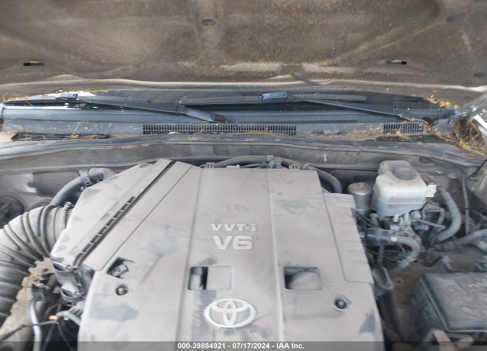 2005 TOYOTA 4RUNNER SR5 V6 VIN: JTEZU14RX50056024