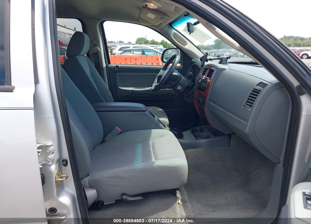 2005 DODGE DAKOTA SLT VIN: 1D7HW48J95S342070