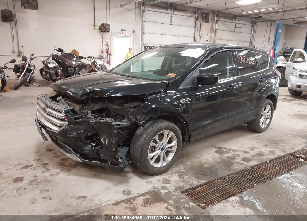 2017 FORD ESCAPE SE VIN: 1FMCU9G90HUC16523