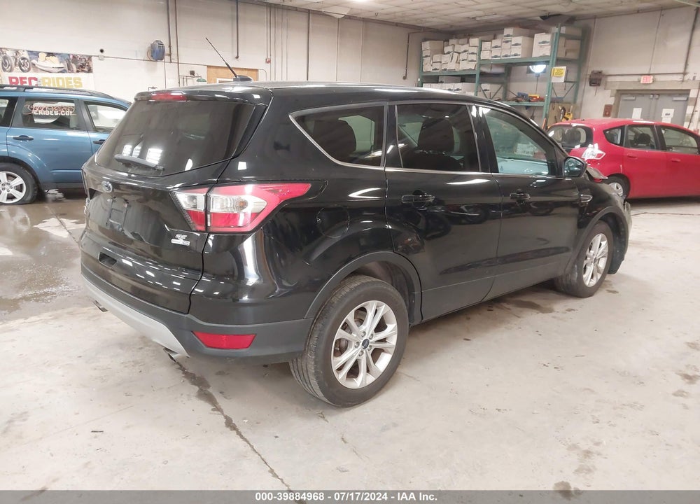 2017 FORD ESCAPE SE VIN: 1FMCU9G90HUC16523