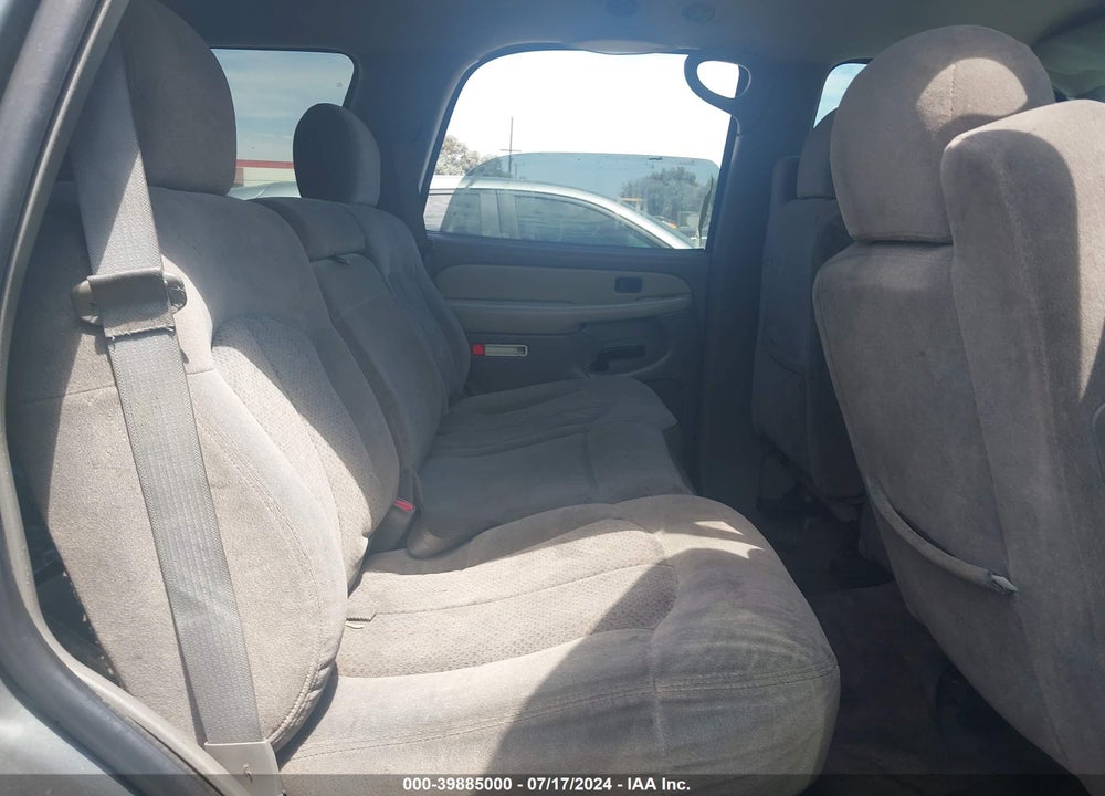2002 CHEVROLET TAHOE LS VIN: 1GNEC13T42R225973