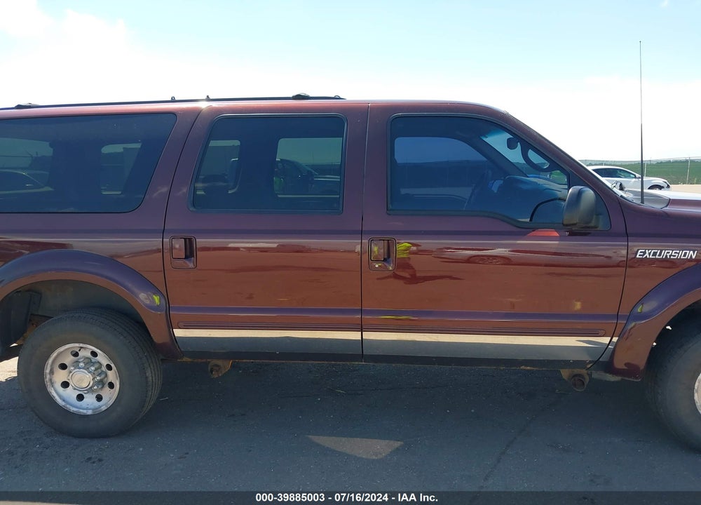 2000 FORD EXCURSION XLT VIN: 1FMNU41S5YEC00769