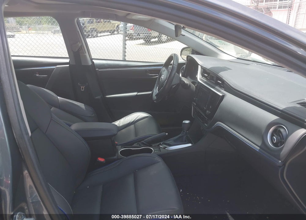2019 TOYOTA COROLLA XSE VIN: 5YFBURHE1KP937935