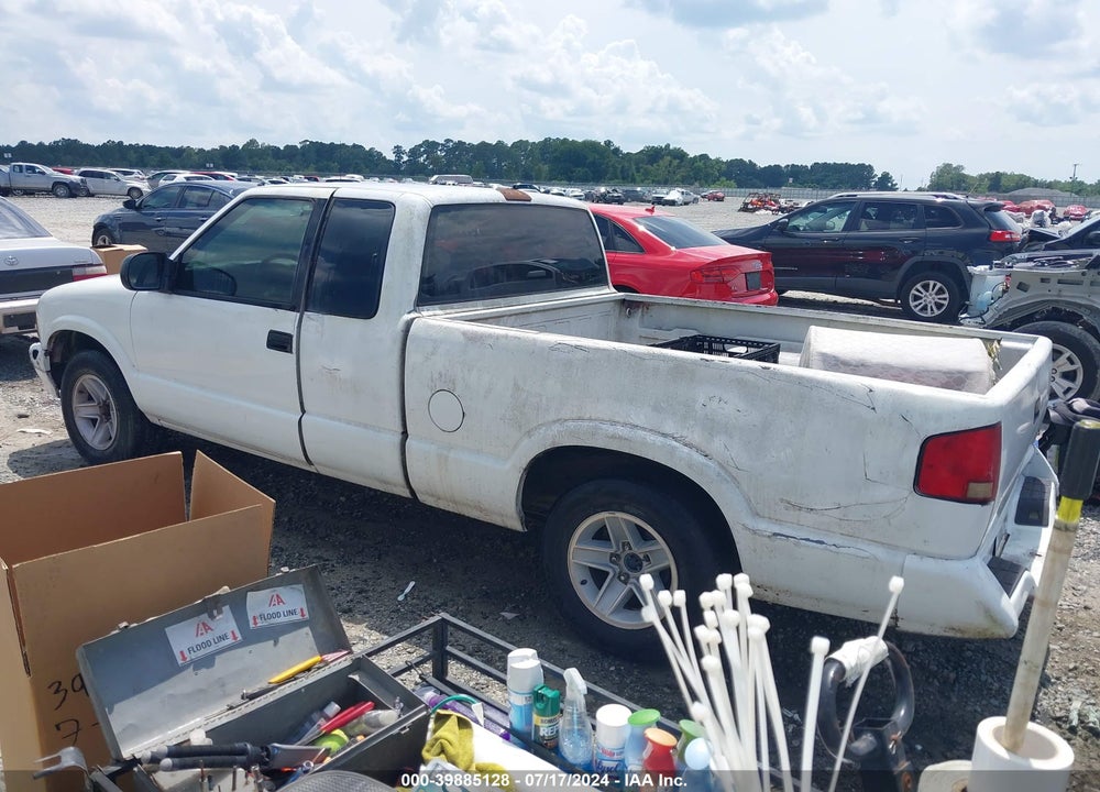 1994 CHEVROLET S TRUCK S10 VIN: 1GCCS1941R8102554