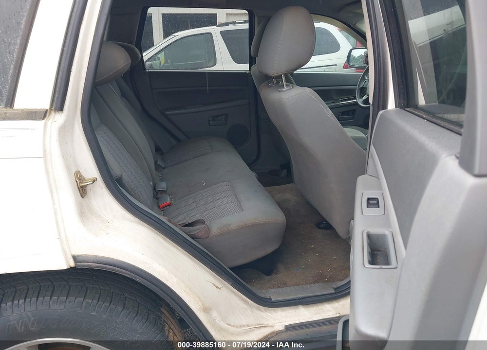 2005 JEEP GRAND CHEROKEE LAREDO VIN: 1J4GS48K05C689804