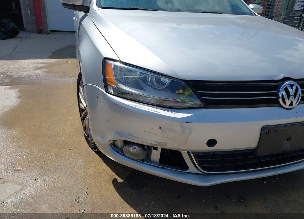 2012 VOLKSWAGEN JETTA 2.5L SEL VIN: 3VWLP7AJ5CM428590