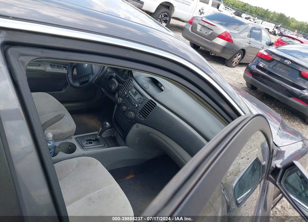 2007 KIA OPTIMA LX VIN: KNAGE123675157717