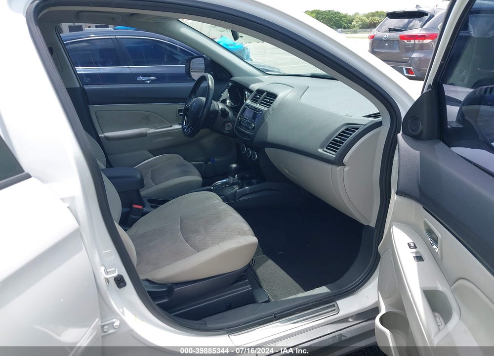 2017 MITSUBISHI OUTLANDER SPORT 2.0 ES VIN: JA4AP3AU3HZ016021
