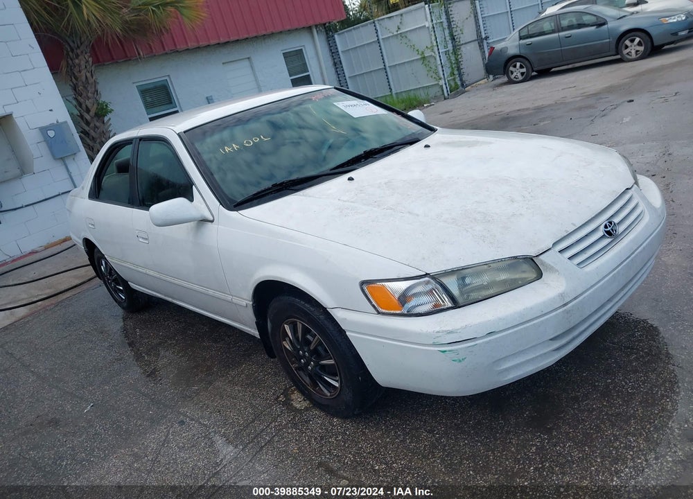 1999 TOYOTA CAMRY LE VIN: 4T1BG22K0XU461230