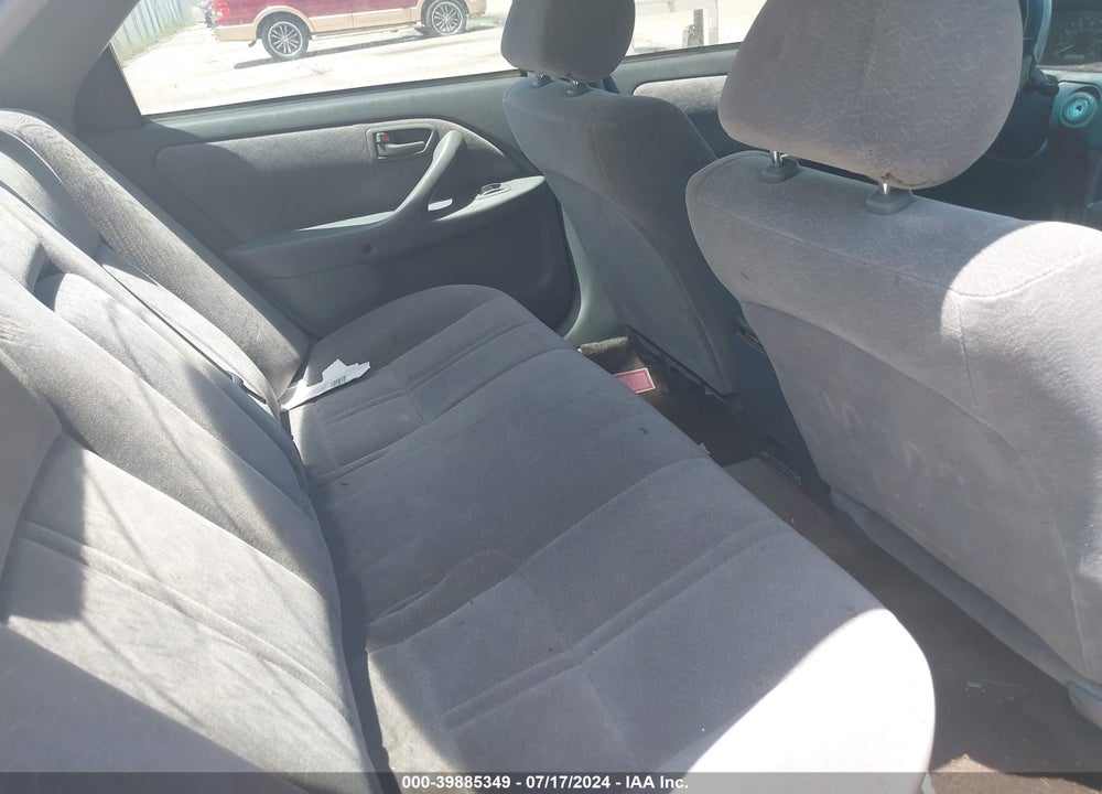 1999 TOYOTA CAMRY LE VIN: 4T1BG22K0XU461230