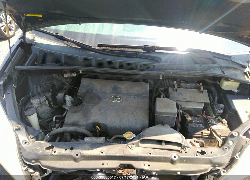 2013 TOYOTA SIENNA XLE V6 8 PASSENGER VIN: 5TDYK3DC9DS377917