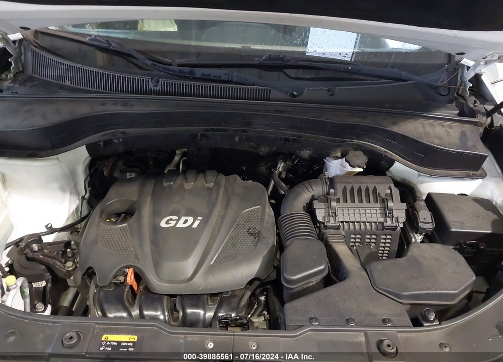 2014 KIA SORENTO LX VIN: 5XYKT4A62EG537027