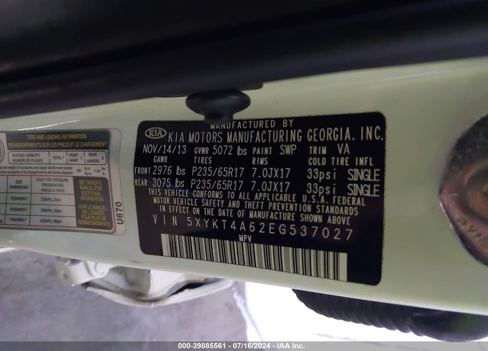 2014 KIA SORENTO LX VIN: 5XYKT4A62EG537027