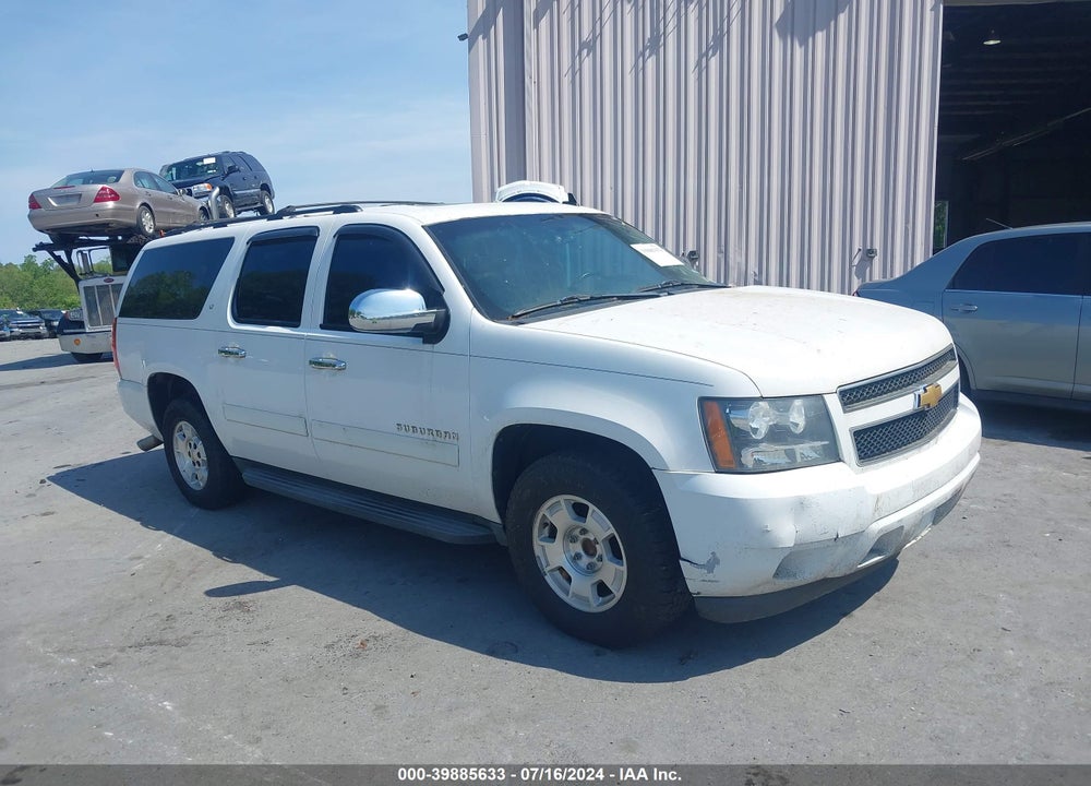 2013 CHEVROLET SUBURBAN 1500 LT VIN: 1GNSCJE08DR318343