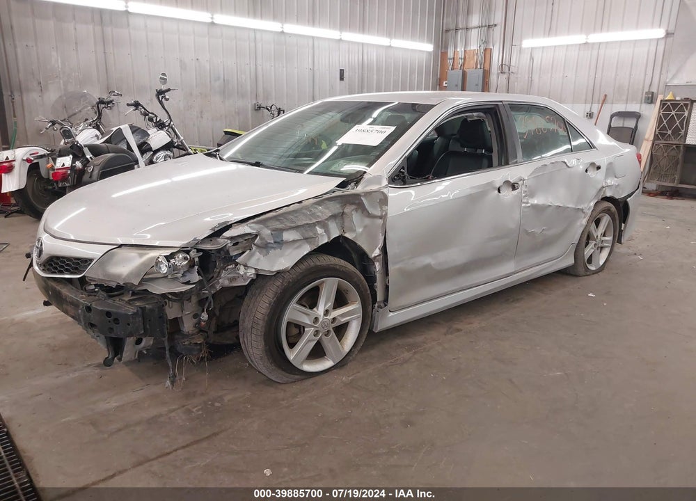 2014 TOYOTA CAMRY SE VIN: 4T1BF1FK7EU366586