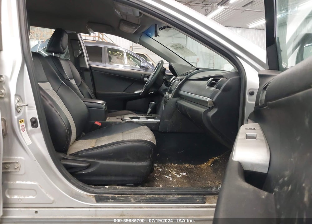 2014 TOYOTA CAMRY SE VIN: 4T1BF1FK7EU366586
