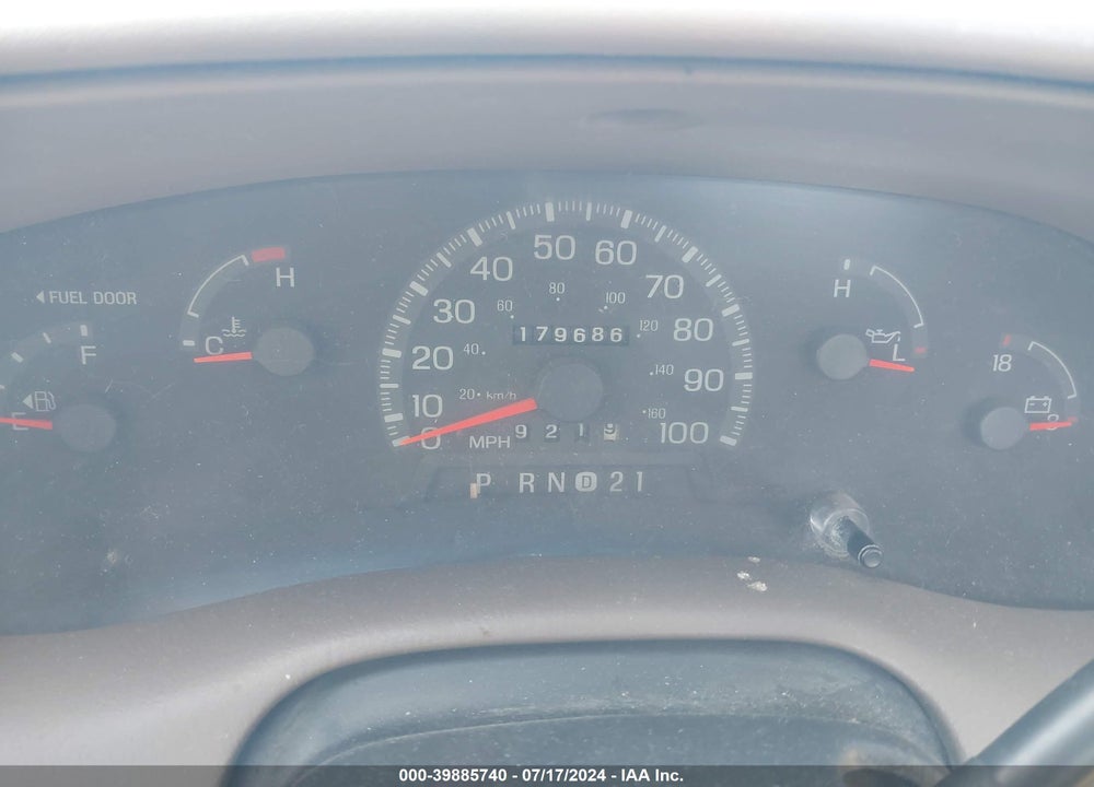 1998 FORD F-150 STANDARD/XL/XLT VIN: 1FTZF1724WKA55146