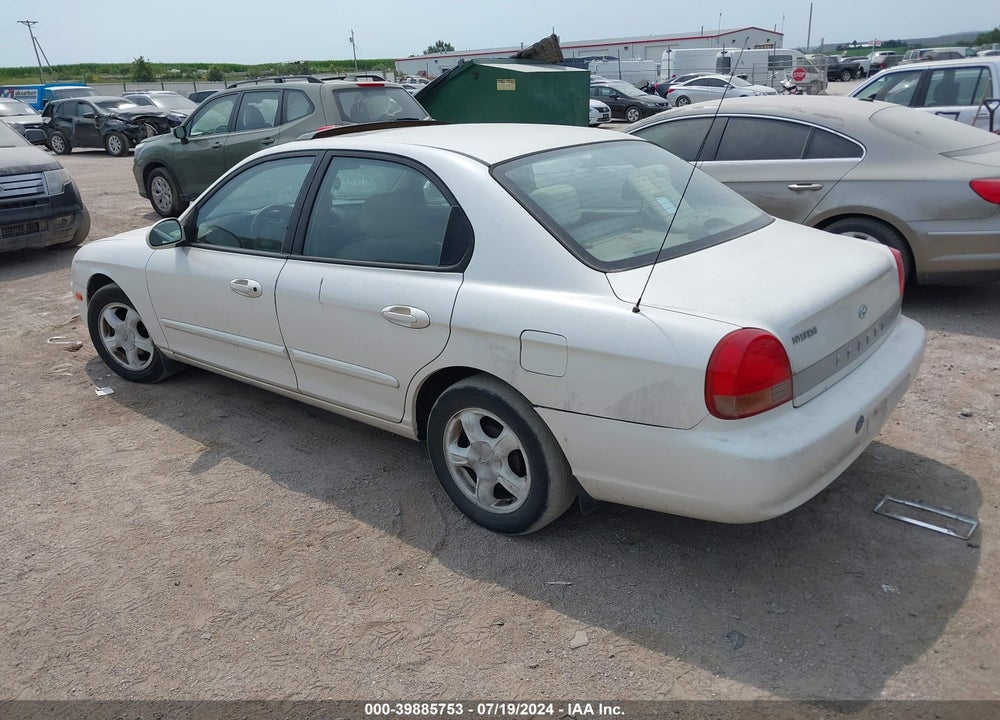 2001 HYUNDAI SONATA VIN: KMHWF25S61A413644