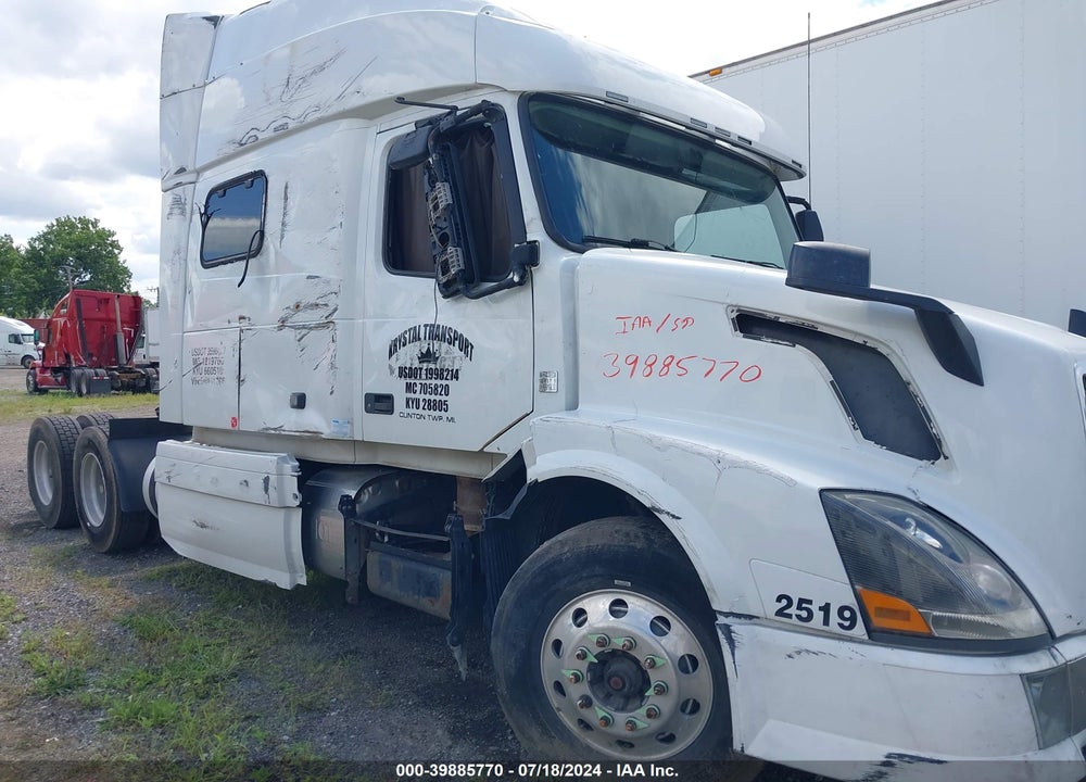 2014 VOLVO VN VNL VIN: 4V4NC9EH9EN161266