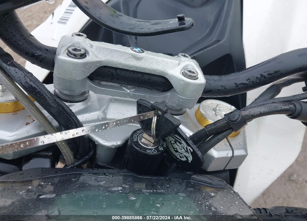 2021 BMW G310 R VIN: WB30G4306MRA08742