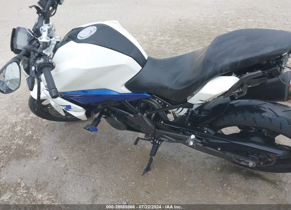 2021 BMW G310 R VIN: WB30G4306MRA08742
