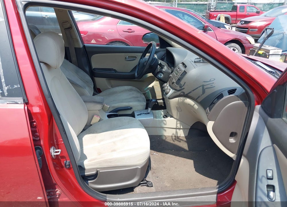 2008 HYUNDAI ELANTRA GLS/SE VIN: KMHDU46D18U565655