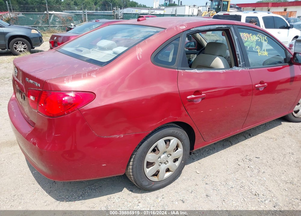 2008 HYUNDAI ELANTRA GLS/SE VIN: KMHDU46D18U565655