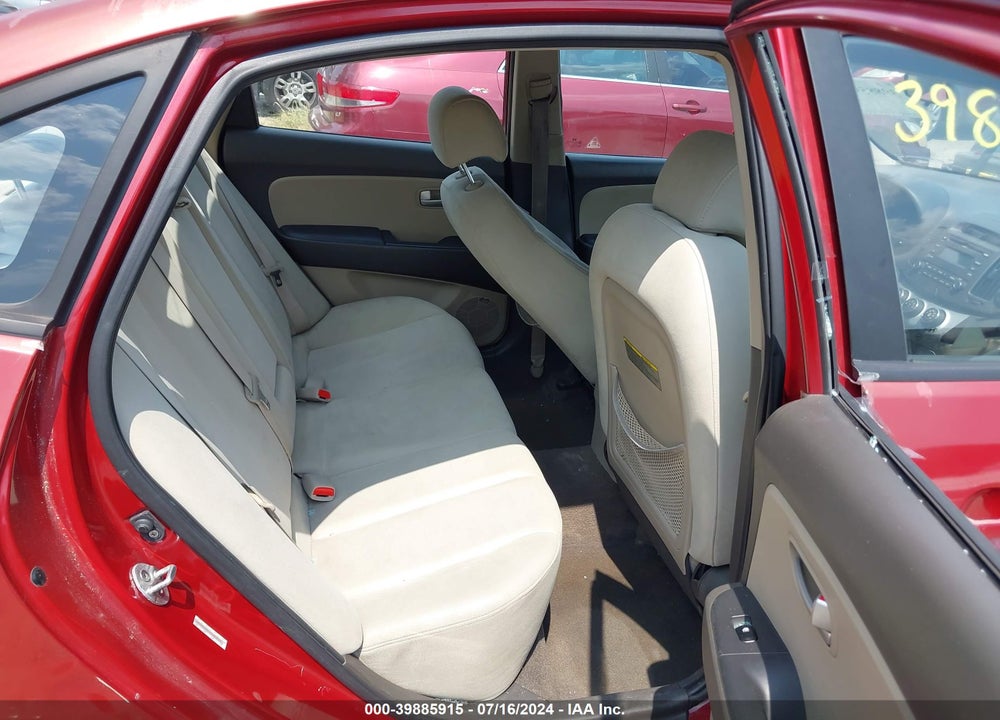 2008 HYUNDAI ELANTRA GLS/SE VIN: KMHDU46D18U565655
