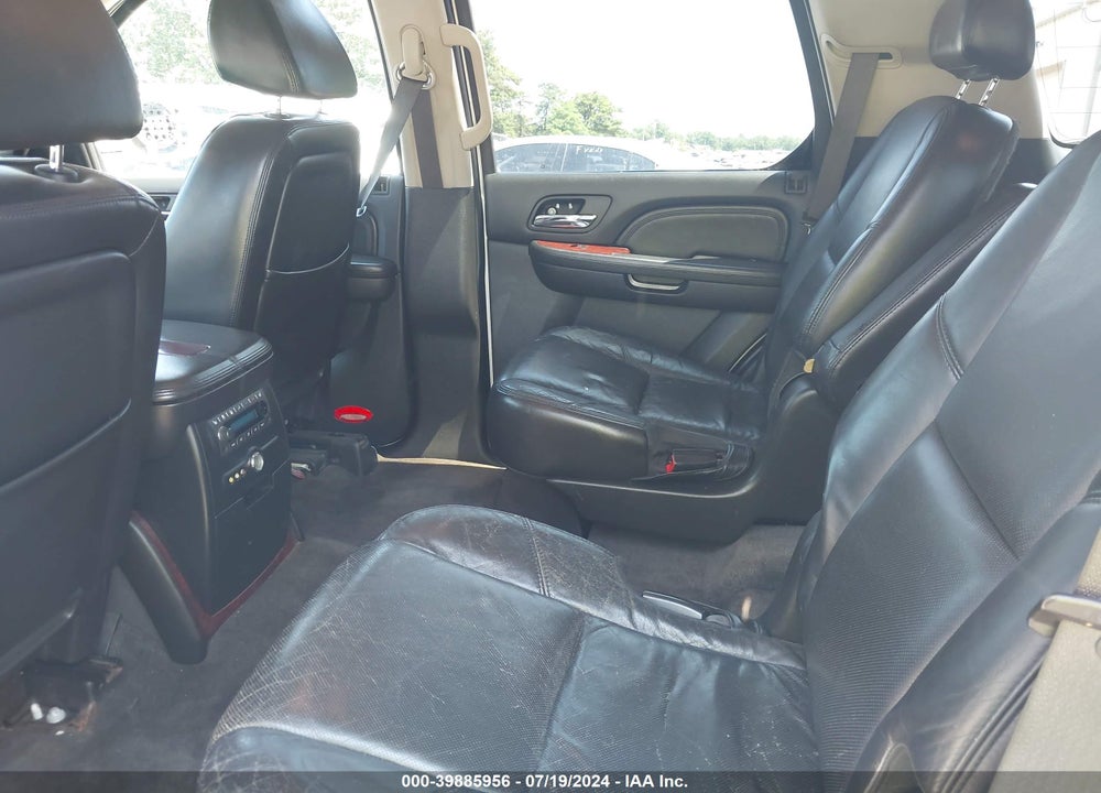 2009 CADILLAC ESCALADE STANDARD VIN: 1GYFK232X9R116046