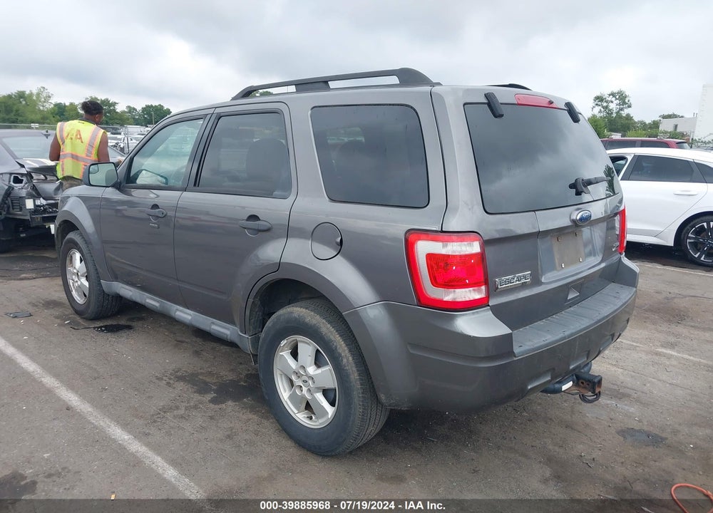 2010 FORD ESCAPE XLT VIN: 1FMCU0DG3AKA30264