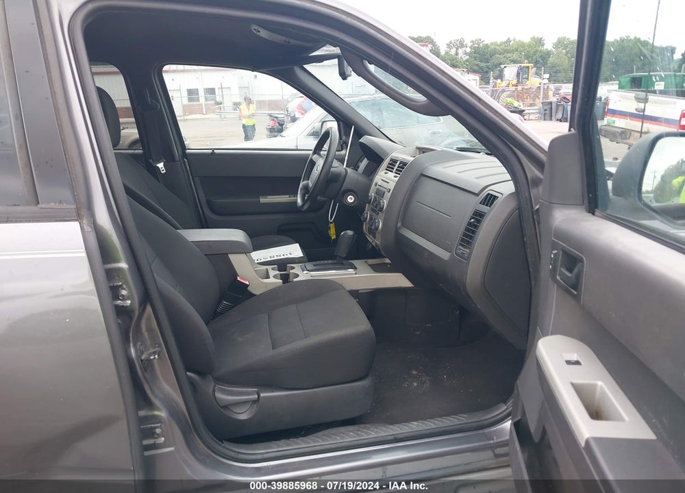 2010 FORD ESCAPE XLT VIN: 1FMCU0DG3AKA30264