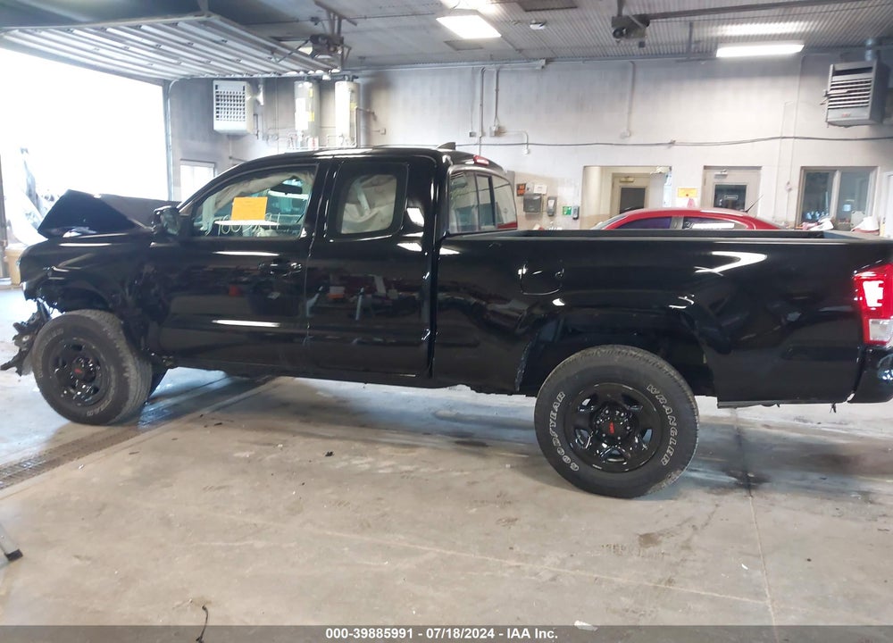 2017 TOYOTA TACOMA SR VIN: 5TFSX5EN2HX053680