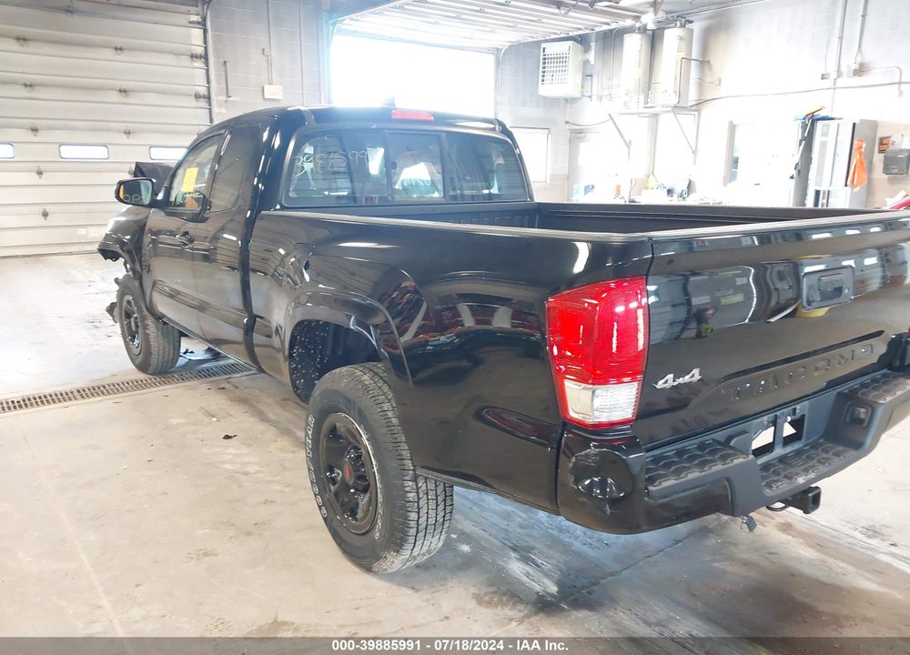 2017 TOYOTA TACOMA SR VIN: 5TFSX5EN2HX053680
