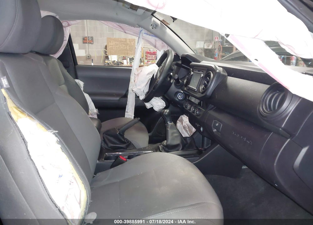 2017 TOYOTA TACOMA SR VIN: 5TFSX5EN2HX053680