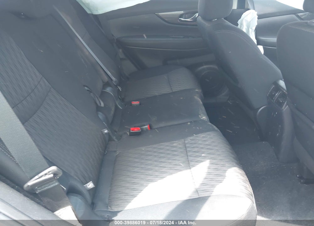 2019 NISSAN ROGUE S VIN: 5N1AT2MT0KC756629