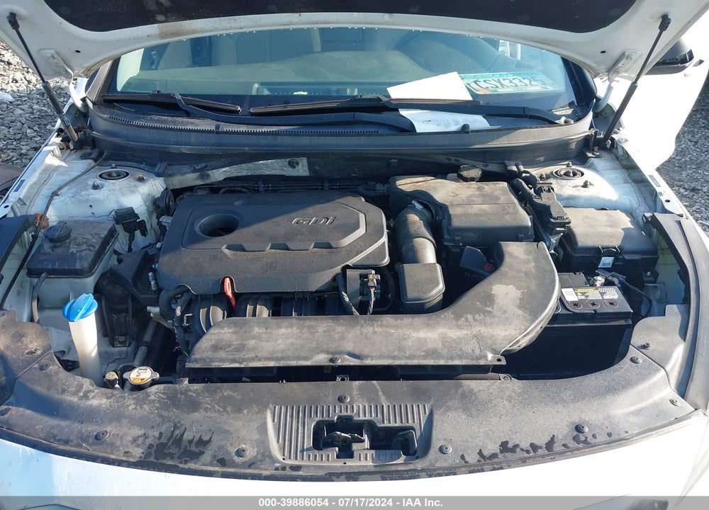 2015 HYUNDAI SONATA SE VIN: 5NPE24AF9FH216175