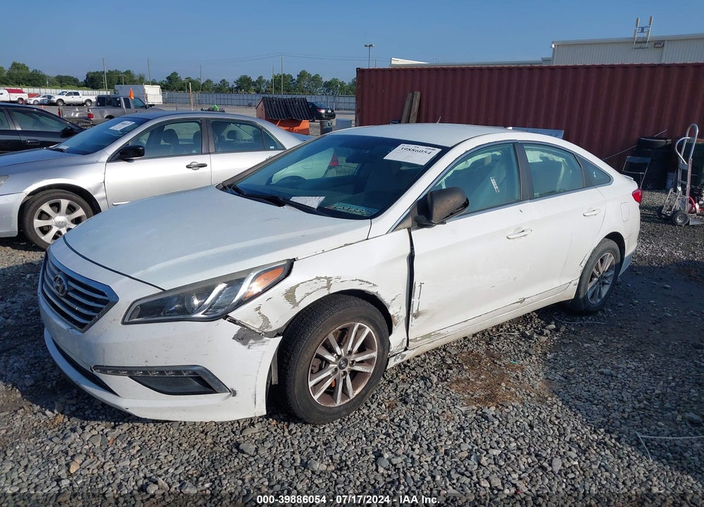 2015 HYUNDAI SONATA SE VIN: 5NPE24AF9FH216175