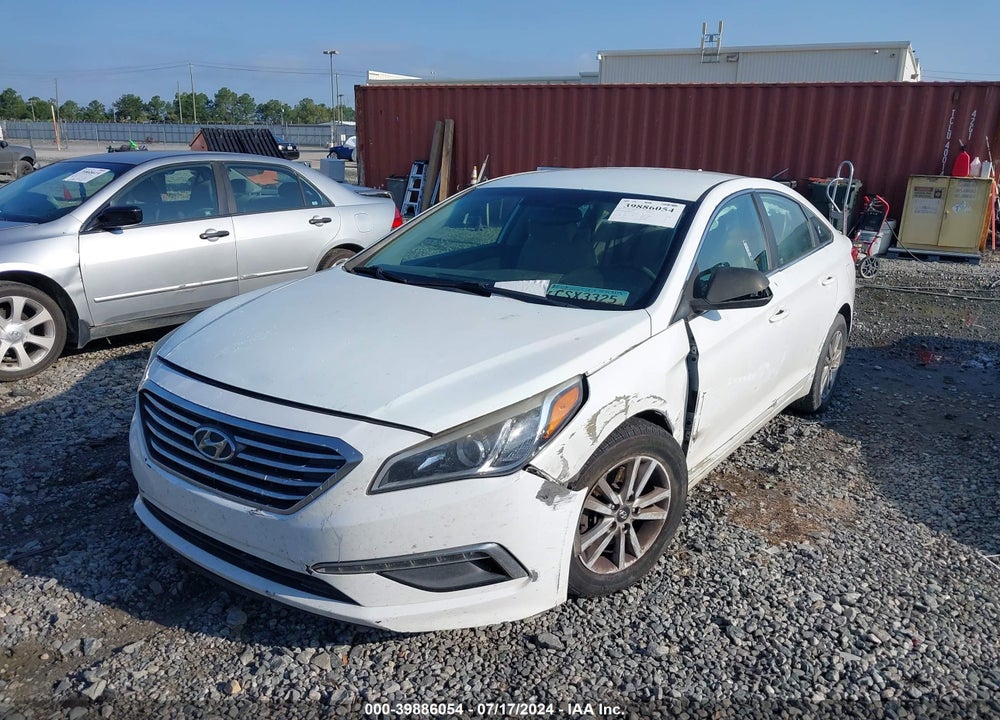 2015 HYUNDAI SONATA SE VIN: 5NPE24AF9FH216175