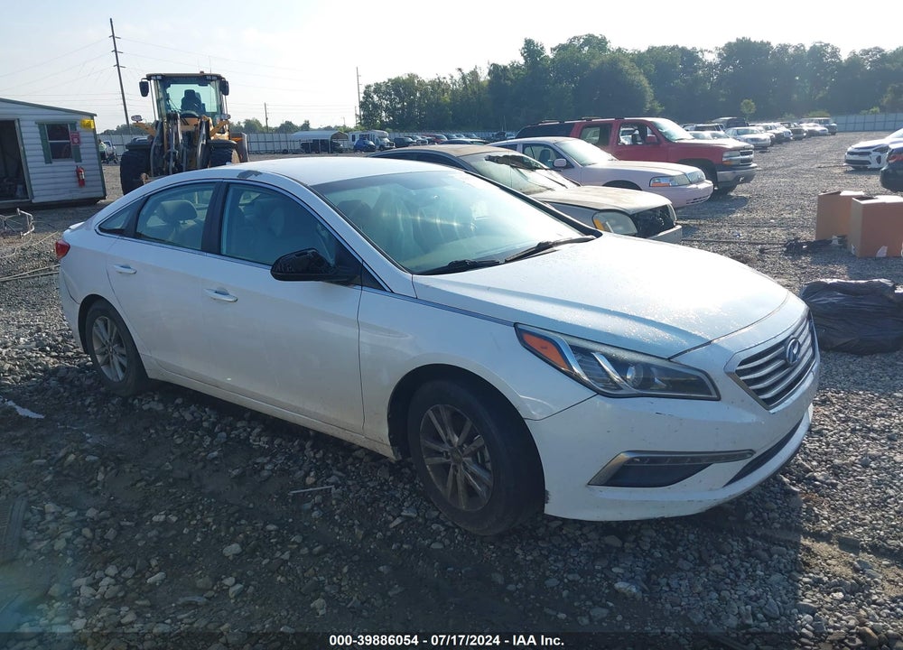 2015 HYUNDAI SONATA SE VIN: 5NPE24AF9FH216175