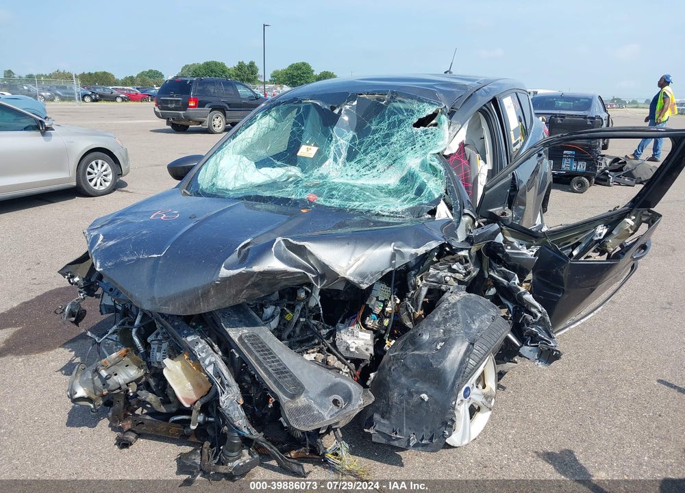 2016 FORD ESCAPE SE VIN: 1FMCU9GX2GUB47847