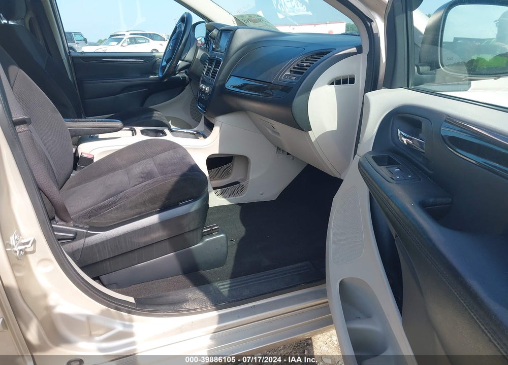 2015 DODGE GRAND CARAVAN SXT VIN: 2C4RDGCG1FR517240