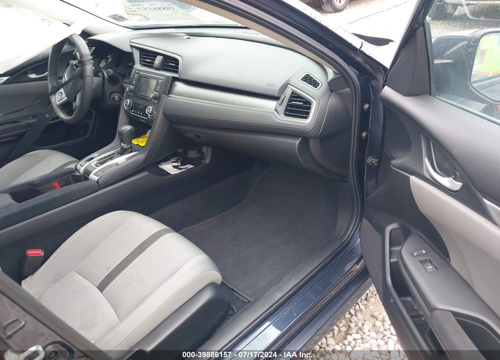 2017 HONDA CIVIC LX VIN: 2HGFC2F57HH552782
