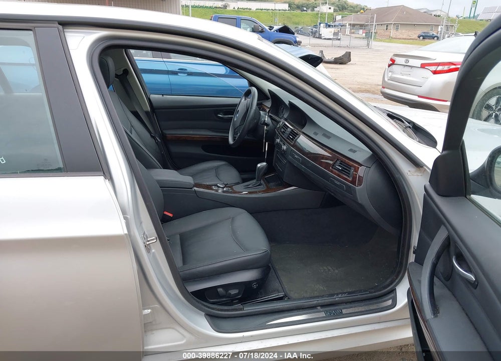 2010 BMW 328I XDRIVE VIN: WBAPK5C57AA650224