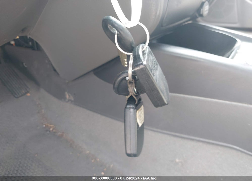 2006 HYUNDAI ELANTRA GLS/LIMITED VIN: KMHDN46D16U215405